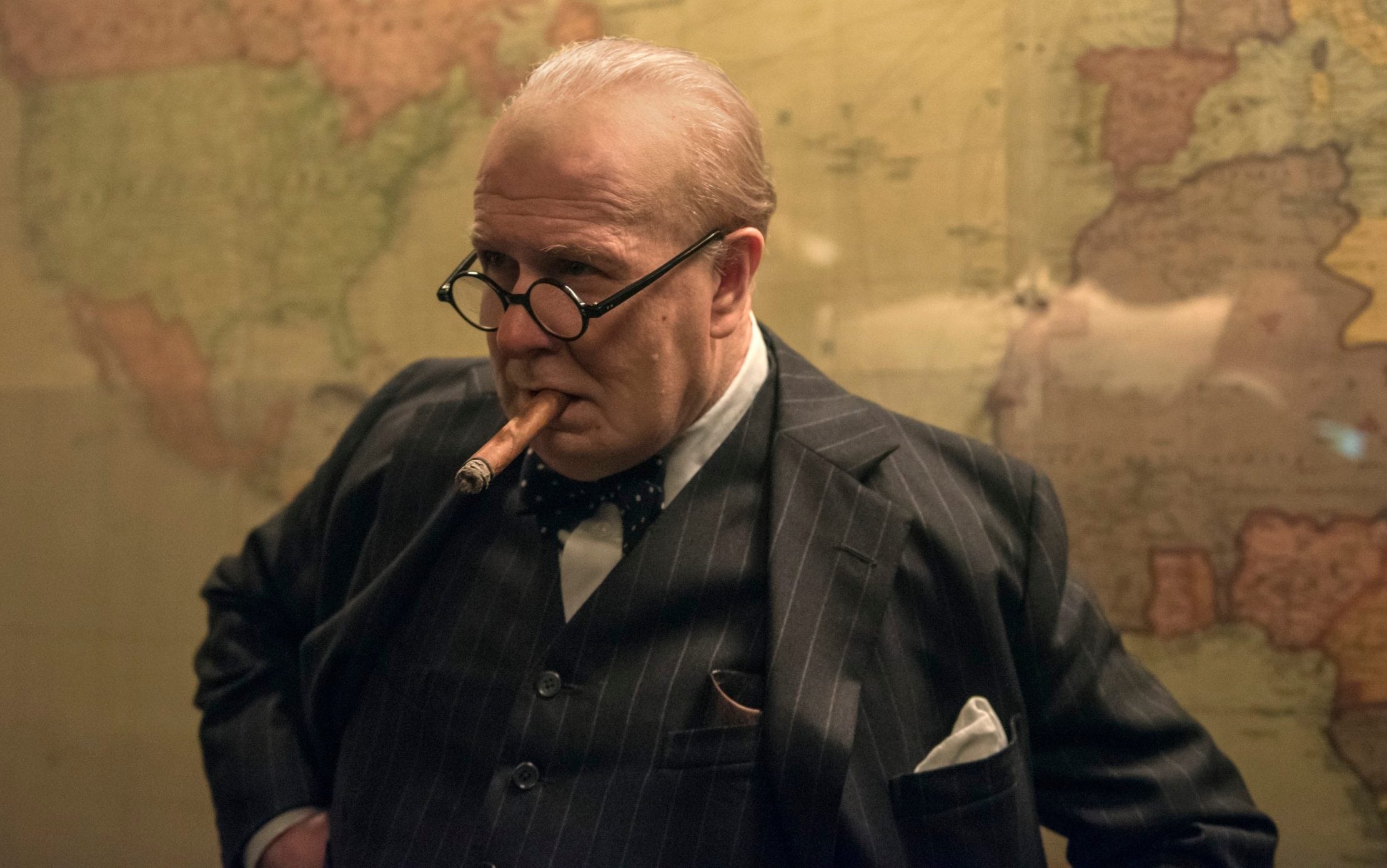 Darkest Hour”: Ο Gary Oldman στα καλύτερά του, σε μια στιγμή δύσκολων αποφάσεων | OffLine Post